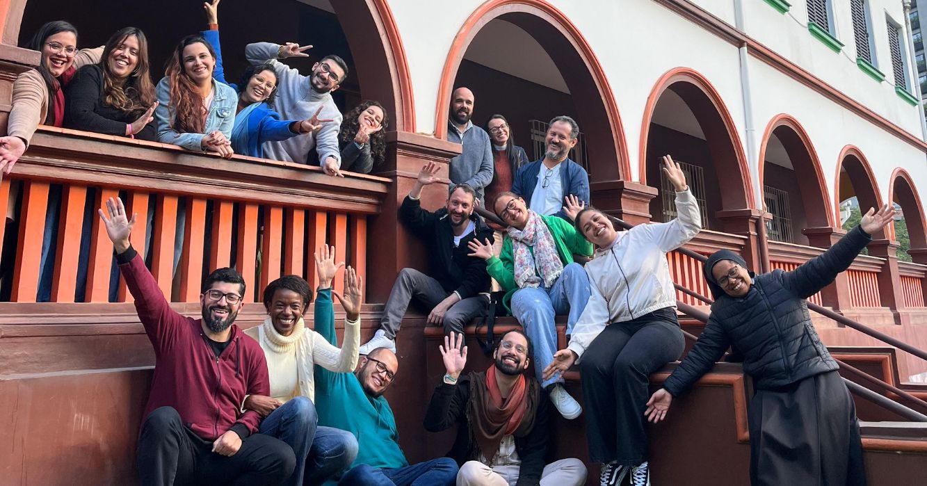 Colaboradores em formação sobre Exercícios Espirituais no Centro MAGIS Anchietanum